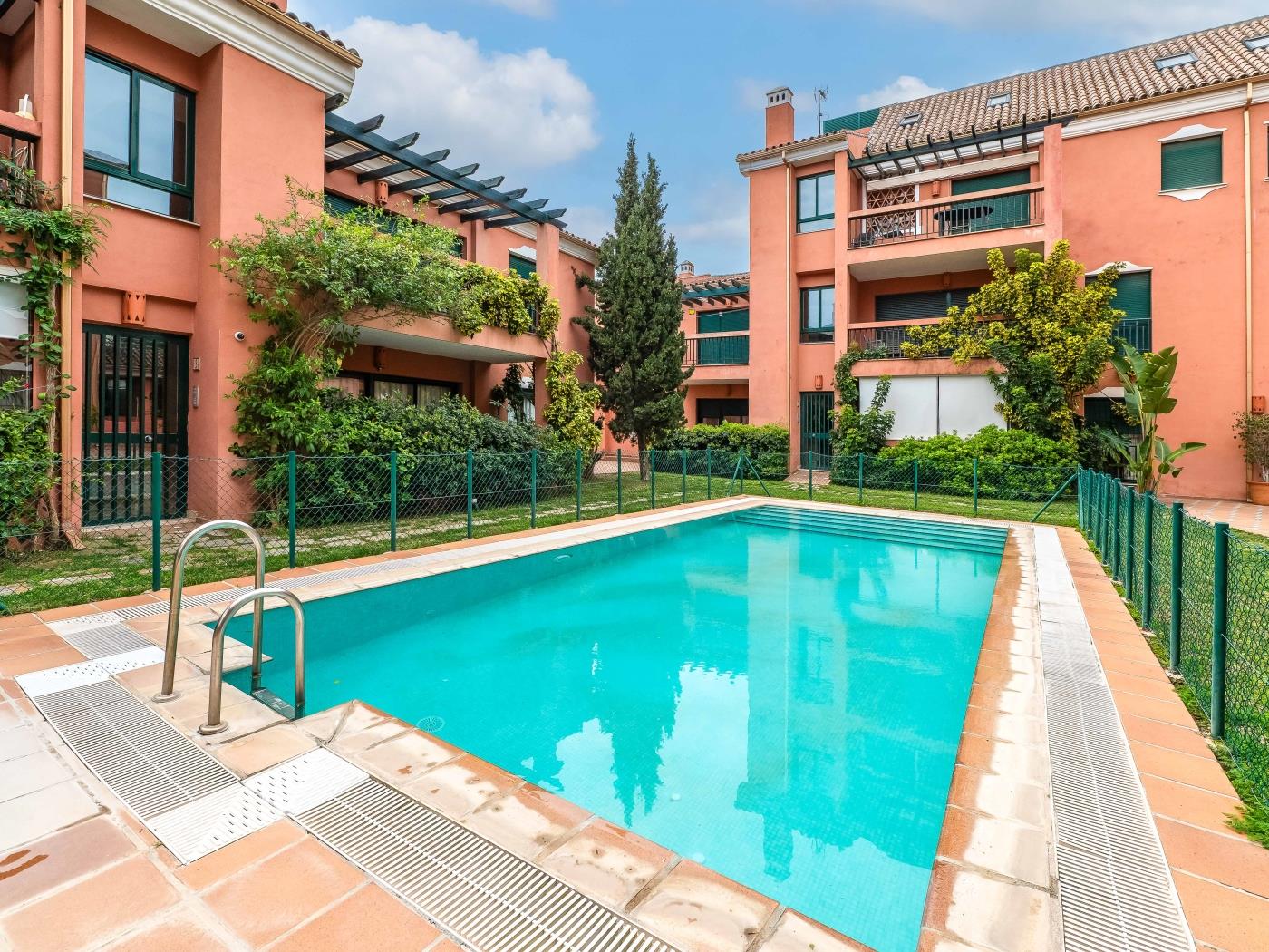 Lxr Marbesa next to sea in Marbella