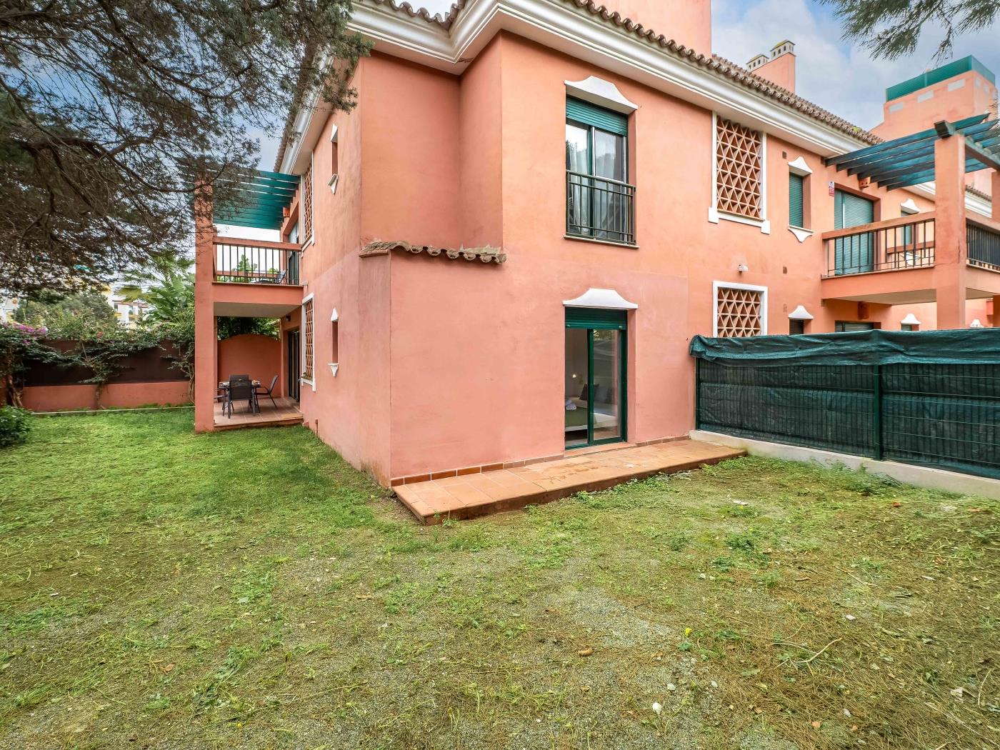 Lxr Marbesa next to sea in Marbella