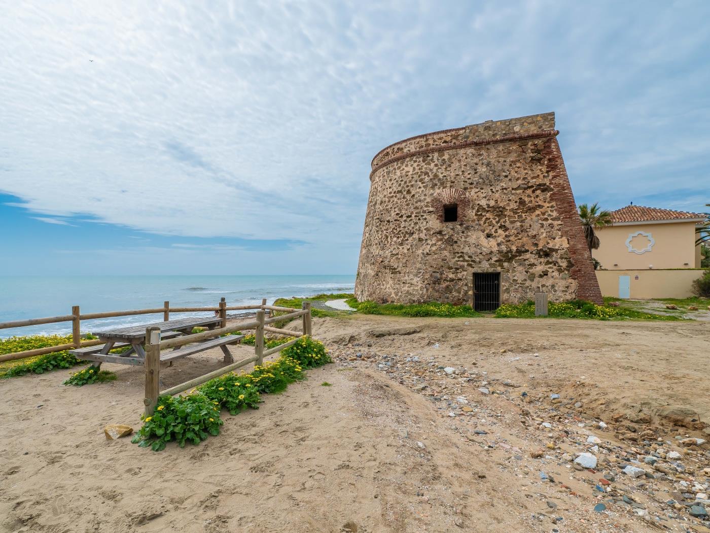 Lxr Marbesa next to sea in Marbella